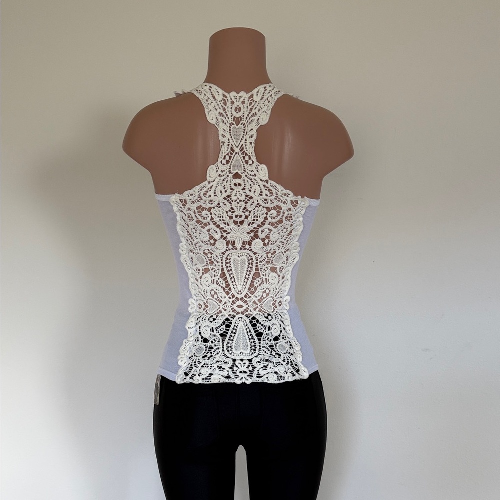 Elegant White Lace Back Women's Top one size